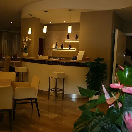 Lalla Beauty & Relax Готель 4*
