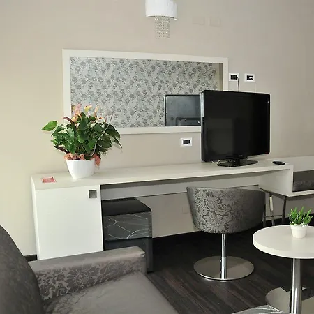 Lalla Beauty & Relax Готель 4*