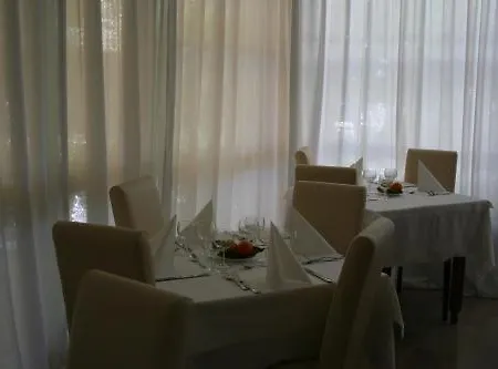 Lalla Beauty & Relax Готель