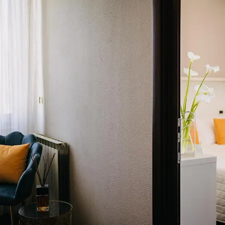 Lalla Beauty & Relax Готель Чезенатіко