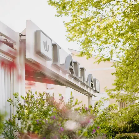 Lalla Beauty & Relax Готель