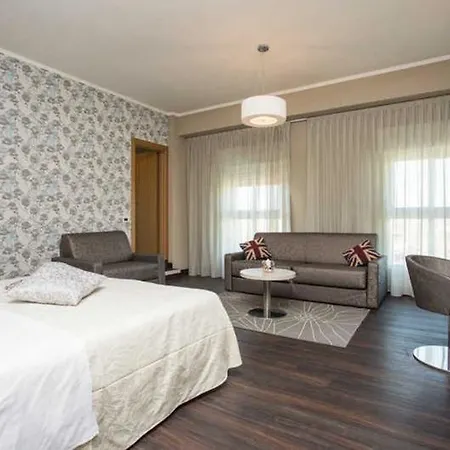 Lalla Beauty & Relax Готель 4*