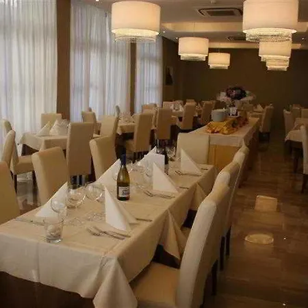 Lalla Beauty & Relax Готель 4*